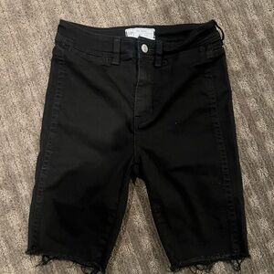 Free People black Bermuda shorts size 26